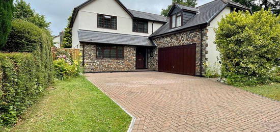 5 bed detached house to rent