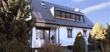 Energetisch optimiertes Zweifamilienhaus in Heroldsberg mit top sanierter Galeriewohnung im Dachgeschoss