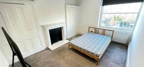 4 bedroom terraced house