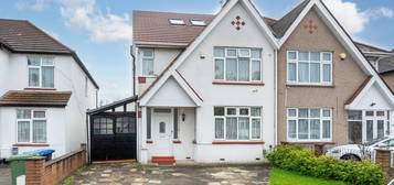 4 bed semi-detached house for sale