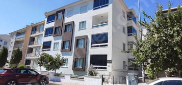 İSTASYON ALTINDA MİLLET BAHÇESİNE YAKN KONUMDA SATILIK 2+1 DAİRE