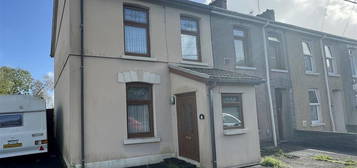 3 bed end terrace house for sale