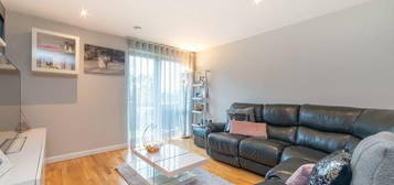 Flat for sale in Franklin Court, Brook Road, Borehamwood WD6