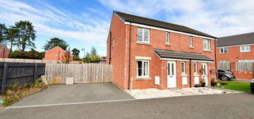 3 bed semi-detached house for sale