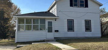 417 S Union St, Mauston, WI 53948