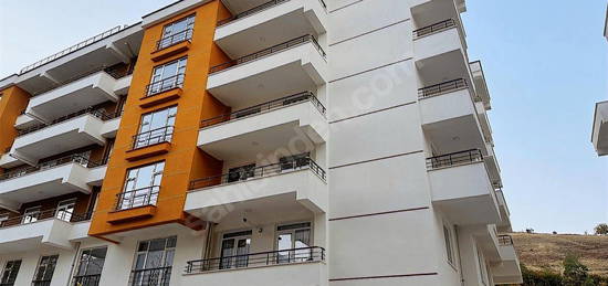 KİRALIK VAN GEVAŞ'TA ULTRALÜX 160 M2 3+1 GÜNEY CEPHE DAİRE