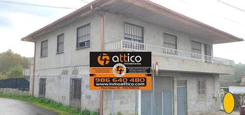 Chalet en Ponteareas