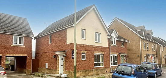 3 bedroom semi-detached house for sale