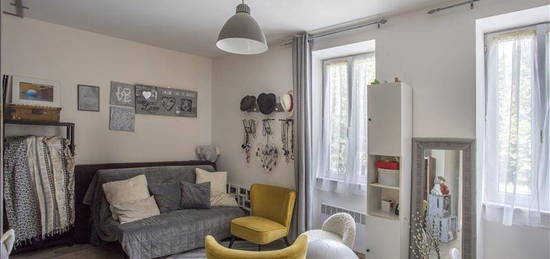 Maison  à vendre, 3 pièces, 2 chambres, 70 m²