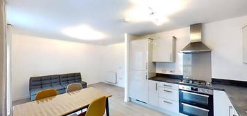 2 bed flat to rent