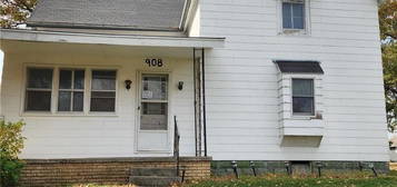 908 Main St, Stewartsville, MO 64490