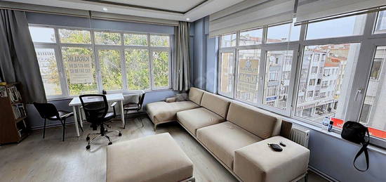 MERKEZİ KONUMDA BAKIMLI, EŞYALI 2+1 120M2 DAİRE VE OFİSE UYGUN