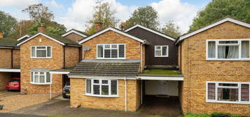 Link-detached house for sale in Sharps Close, Waddesdon, Aylesbury, Buckinghamshire HP18