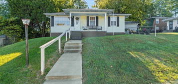 26 Maple St, Henderson, KY 42420