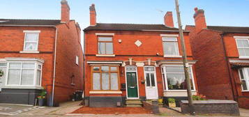 3 bedroom semi-detached house to rent