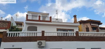 Casa adosada de alquiler en Fuente Alegre - El Chaparral - Los Morales