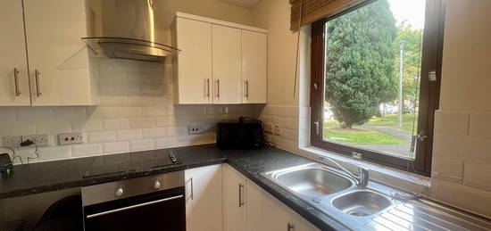 Flat to rent in South Beechwood, Edinburgh EH12