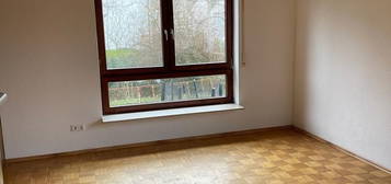 4 Zimmer Wohnung EG Ab sofort frei