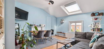 Flat for sale in Queens Road, Peckham SE15