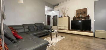 APARTAMENT 3 CAMERE ETAJ INTERMEDIAR DECEBAL