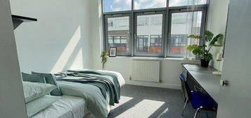 Flat to rent in Kinterbury Street, Plymouth PL1