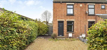 2 bed semi-detached house for sale