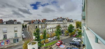 NANTES - VINCENT GACHE -  T2 avec balcon et ascenseur