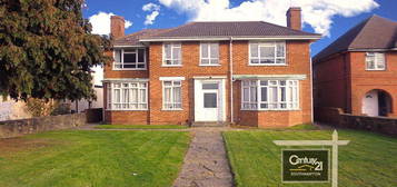 3 bedroom flat to rent