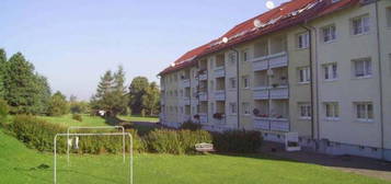 Ruhig und im Grünen gelegene Traumwohnung mit Balkon und weitem Blick!