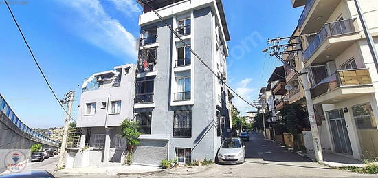 REMAX BLUE DAN BUCA UÇANYOLDA KAPALI MUTFAK 2+0 SATILIK DAİRE