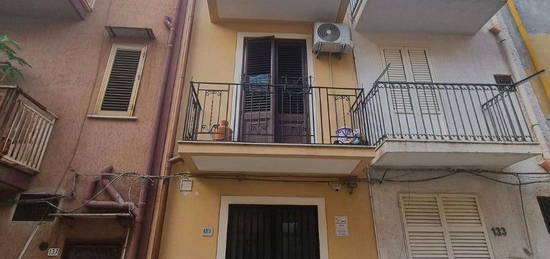 Ref.1826579 PALAZZINA RISTRUTTURATA