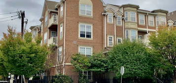 200 Dey St Unit 212, Harrison, NJ 07029