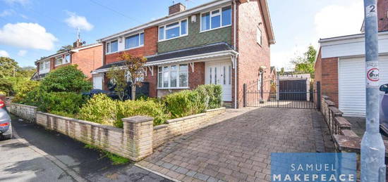 3 bedroom semi-detached house for sale