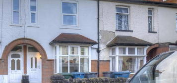 3 bedroom semi-detached house to rent