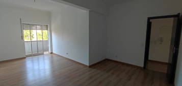 Arrendamento de Apartamento T2  em Paivas