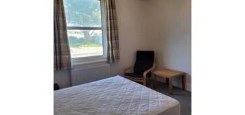 Room to rent in King Street, Weymouth DT4