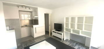 Studio meublé  à louer, 1 pièce, 26 m², Étage 2/6
