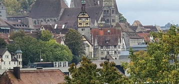 Schwäbisch Hall- moderner Hochsitz mit loftigen 2- Zimmer samt Studio und Weitblick zur Altstadt.