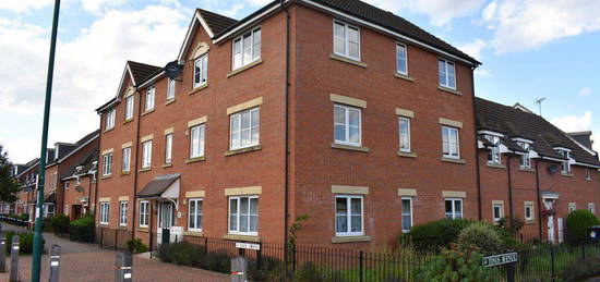 Flat to rent in Vale Drive, Hampton Vale, Peterborough PE7