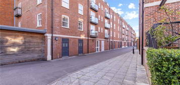 Flat for sale in Salt Meat Lane, Gosport, Hampshire PO12