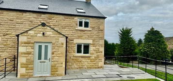 4 bed town house to rent