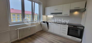 Pronájem bytu 2+1 55 m², tř. Osvobození,