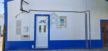 Apartamento T2 para Arrendamento Anual em Montes de Alvor