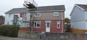 3 bed semi-detached house to rent