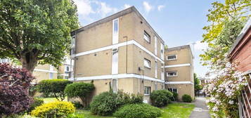 3 bed flat to rent