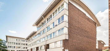 Flat for sale in Baldry Gardens, London SW16