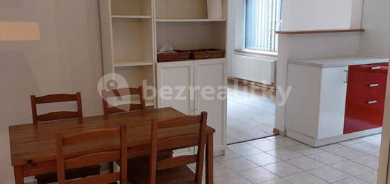 Pronájem bytu 2+1 68 m², Nerudova,