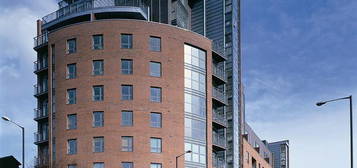 Flat to rent in Whitworth Street West, Manchester M1