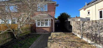 2 bedroom semi-detached house to rent