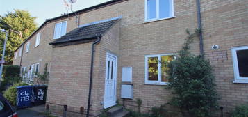 Terraced house to rent in Moss Bank, Cambridge CB4